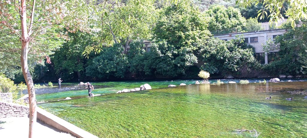 La Sorgue à Fontaine-de-Vaucluse. Mai 2025